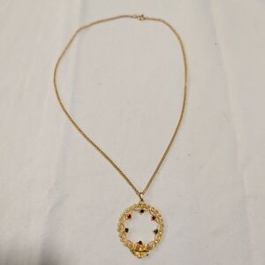 Gold Colored Christmas Wreath Necklace